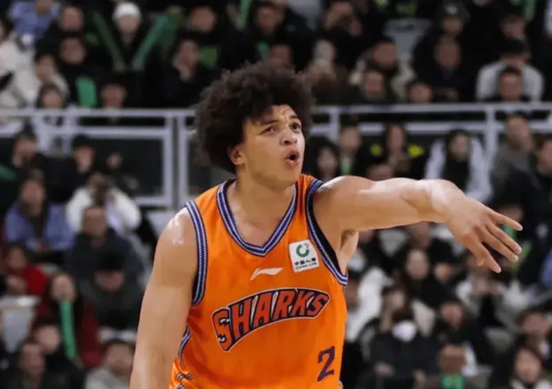 开云体育登陆入口-上海淘汰广东！弗格+三内齐爆，马典成惊喜，广东双外空砍63分！